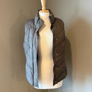 GAP Quilted Vest in Tan Taupe Medium